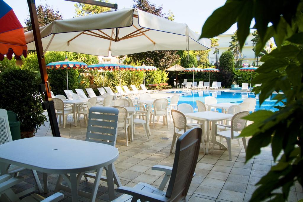 Hotel Ariston Bibione Eksteriør bilde